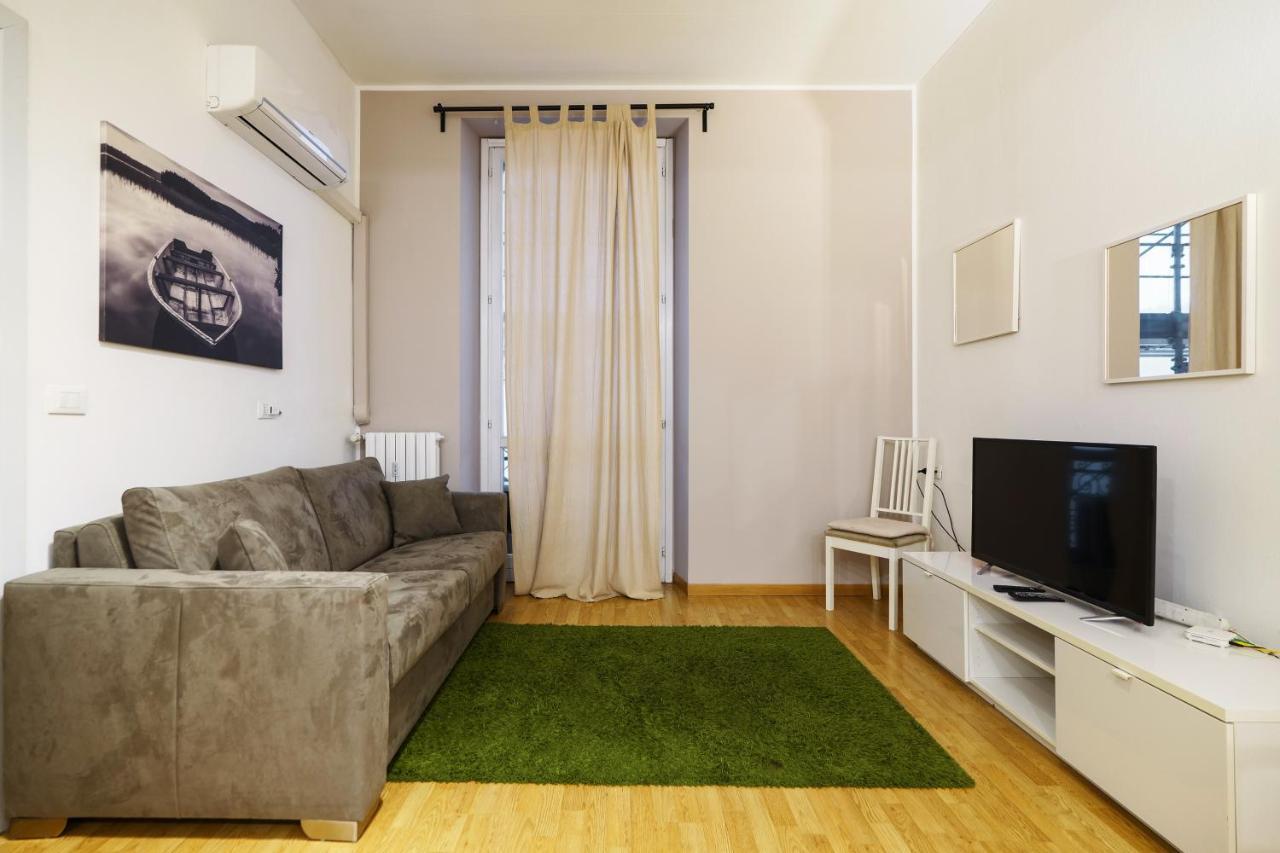 Luminoso Appartamento Con Balcone In Cadorna มิลาน ภายนอก รูปภาพ